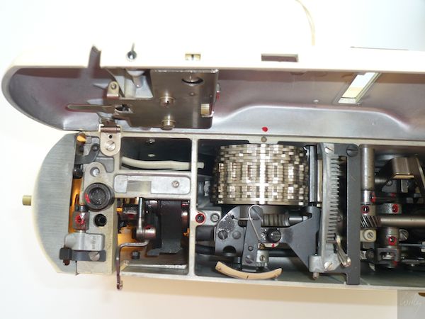 Naehmaschine  008